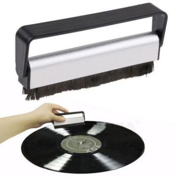 Vinyl Record Cleaning Brush Carbon Fiber Anti-Static - Hanging Type - 1