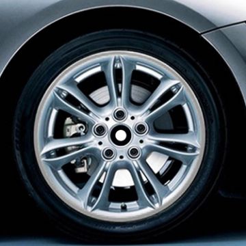 Picture of 15 inch Wheel Hub Reflective Sticker for Luxury Car