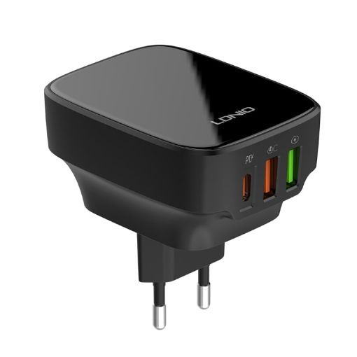 LDNIO Q334 32W Type-C + Dual USB Charger + 1m USB-C to 8 Pin Cable - 1