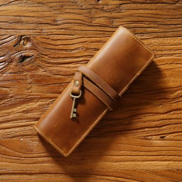 Retro Leather Pen Curtain Pencil Case with Key (Crazy Horse Brown) - 1