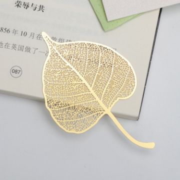 Copper Metal Hollow Bookmarks - Random Style Delivery - 1