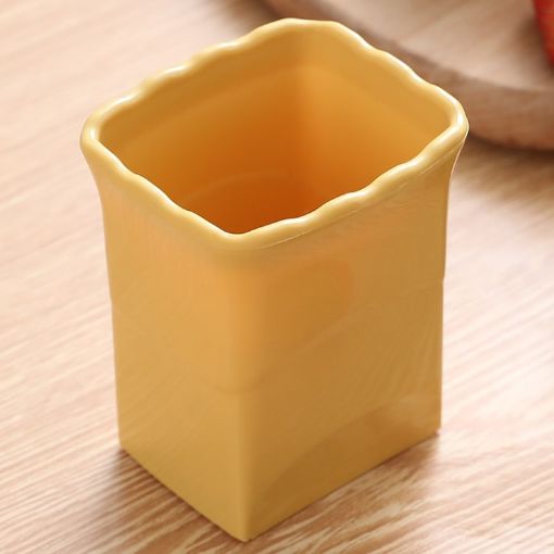 Yellow Cup Slicer for Strawberries, Grapes & Vegetables - Kitchen Gadget - 1